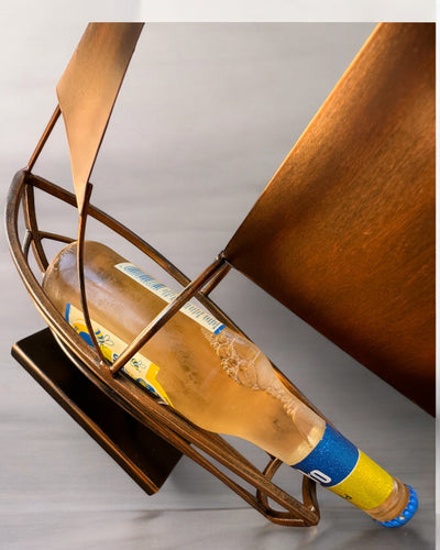 Soporte Metálico para Vino de 45 cm de altura, "Fantasía Marinera" - en Forma de Velero con Posibilidad de Grabado para regalo