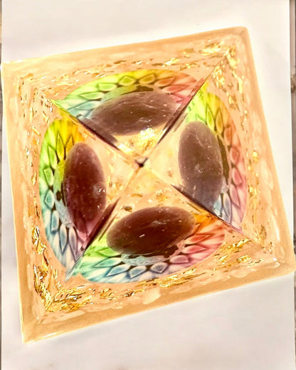 Piramide Energética de orgonita Pirámide de Energía "Armonía de la Luz" - Cristalina, para regalo