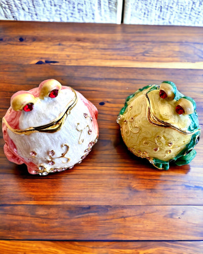 Elegante caja decorativa "Żabi Skarb" para regalo personalización, con opción de grabado