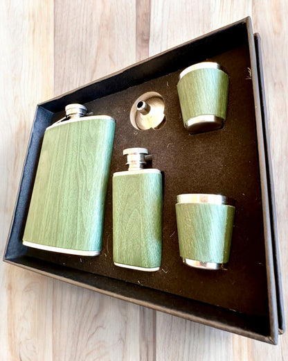 Juego de petacas con vasos "Forest Spirit", para regalo personalización con grabado