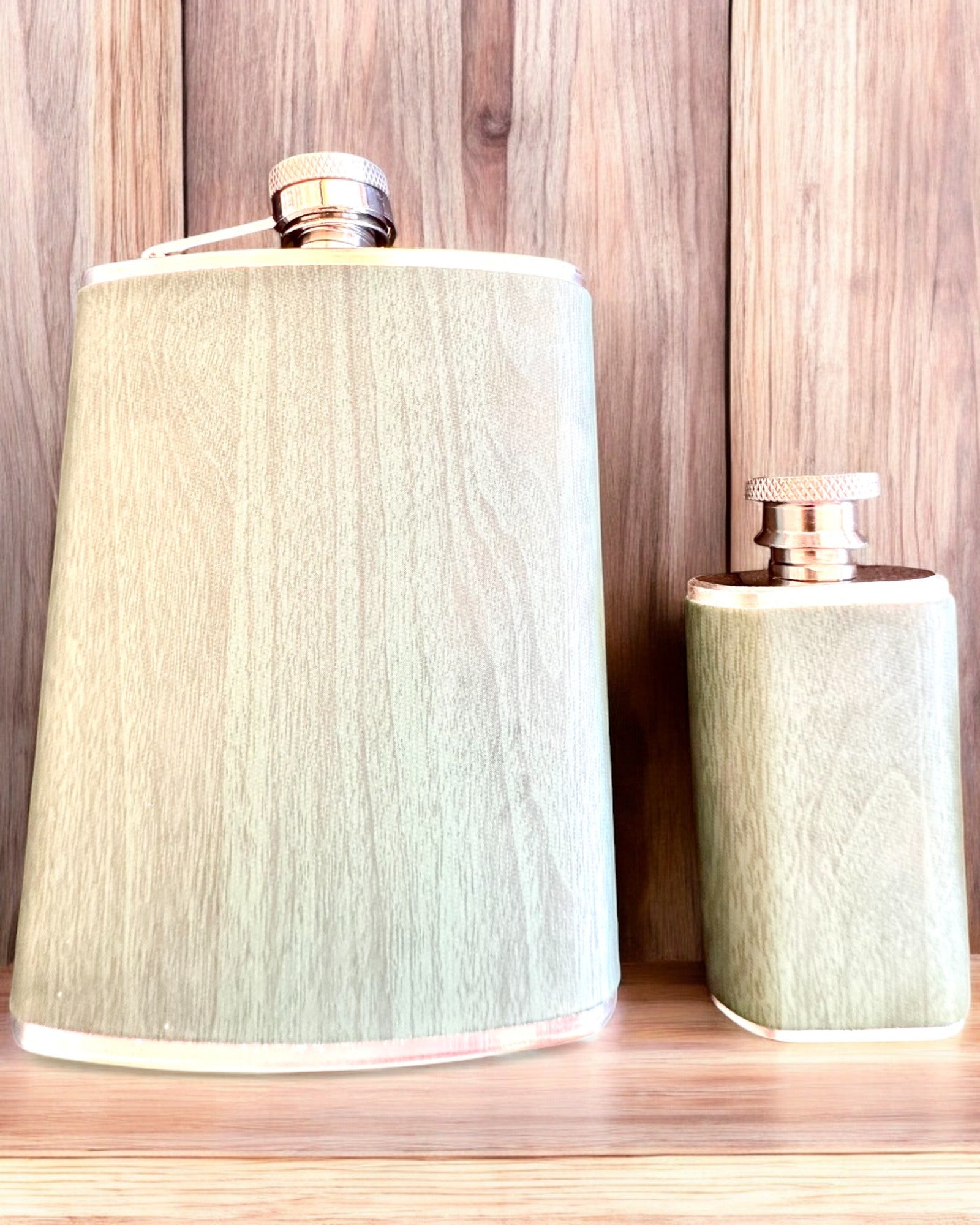 Juego de petacas con vasos "Forest Spirit", para regalo personalización con grabado
