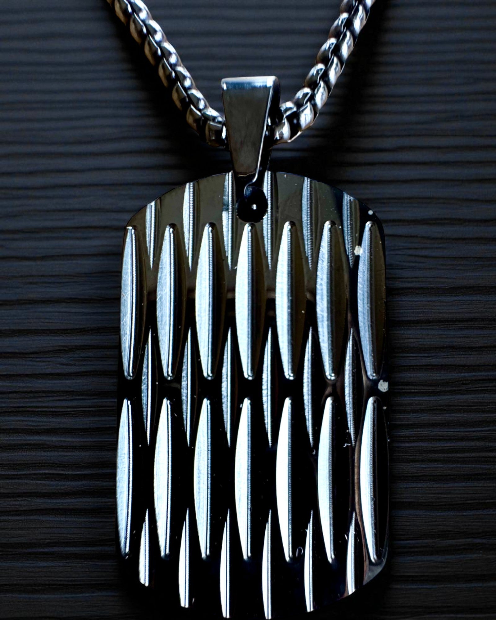 Collar masculino Dog Tag "SteelVision" – acero inoxidable, 15 variantes, personalización con grabado