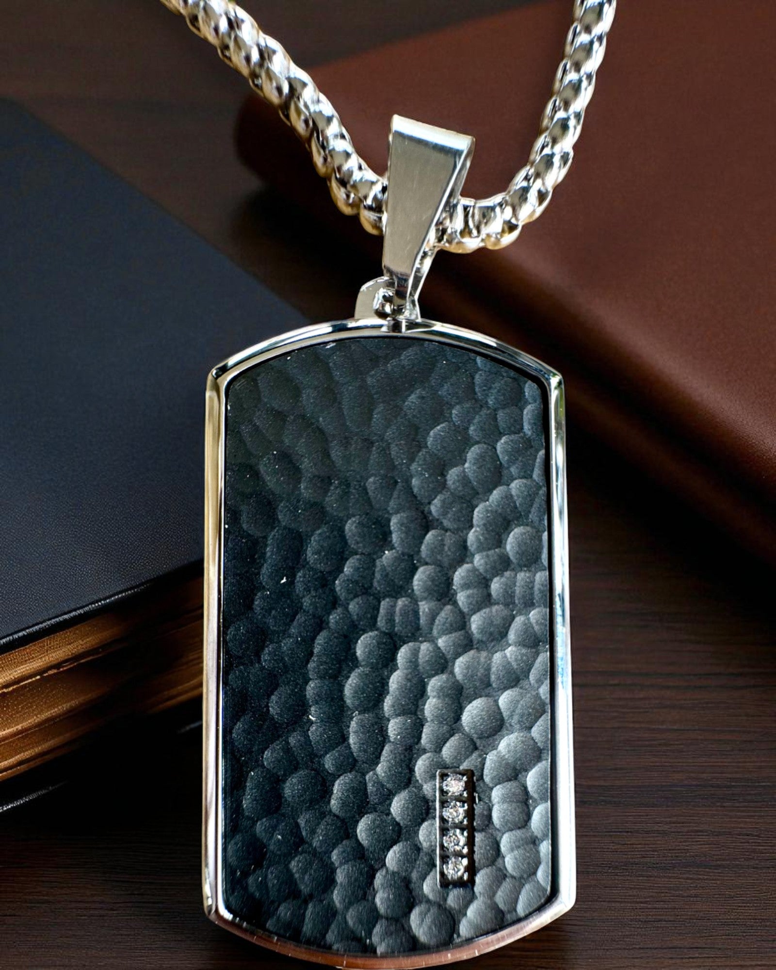 Collar masculino Dog Tag "SteelVision" – acero inoxidable, 15 variantes, personalización con grabado