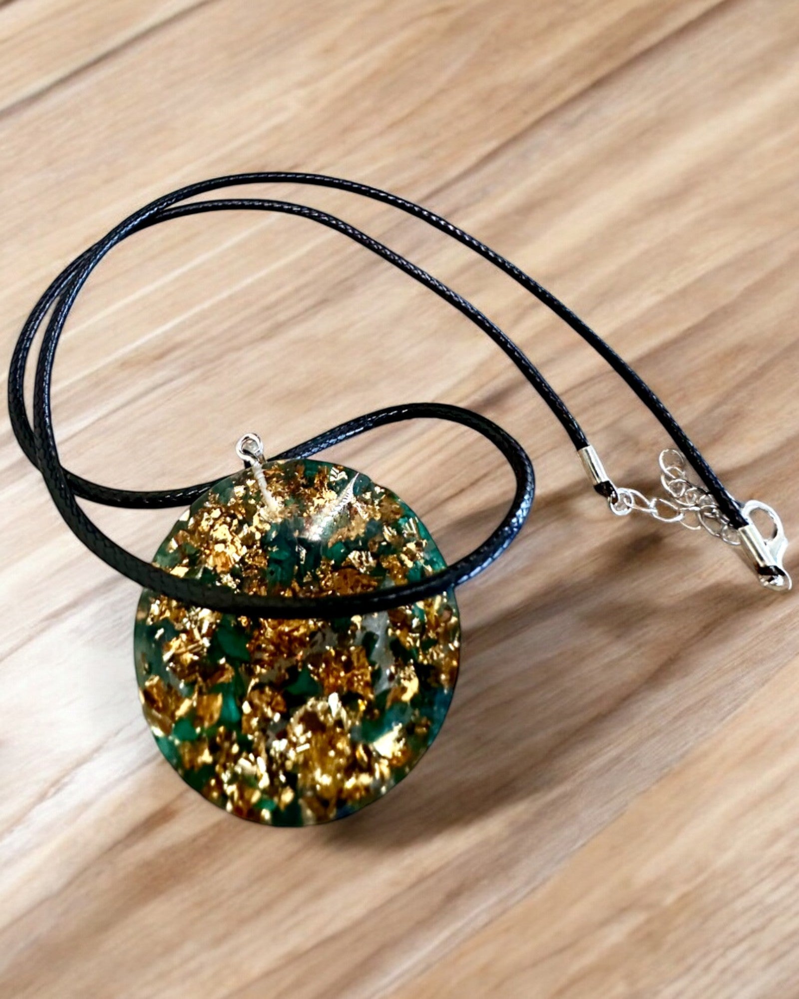 "Malachitowy Amulet Życia" - collar con opción de personalización con grabado para regalo