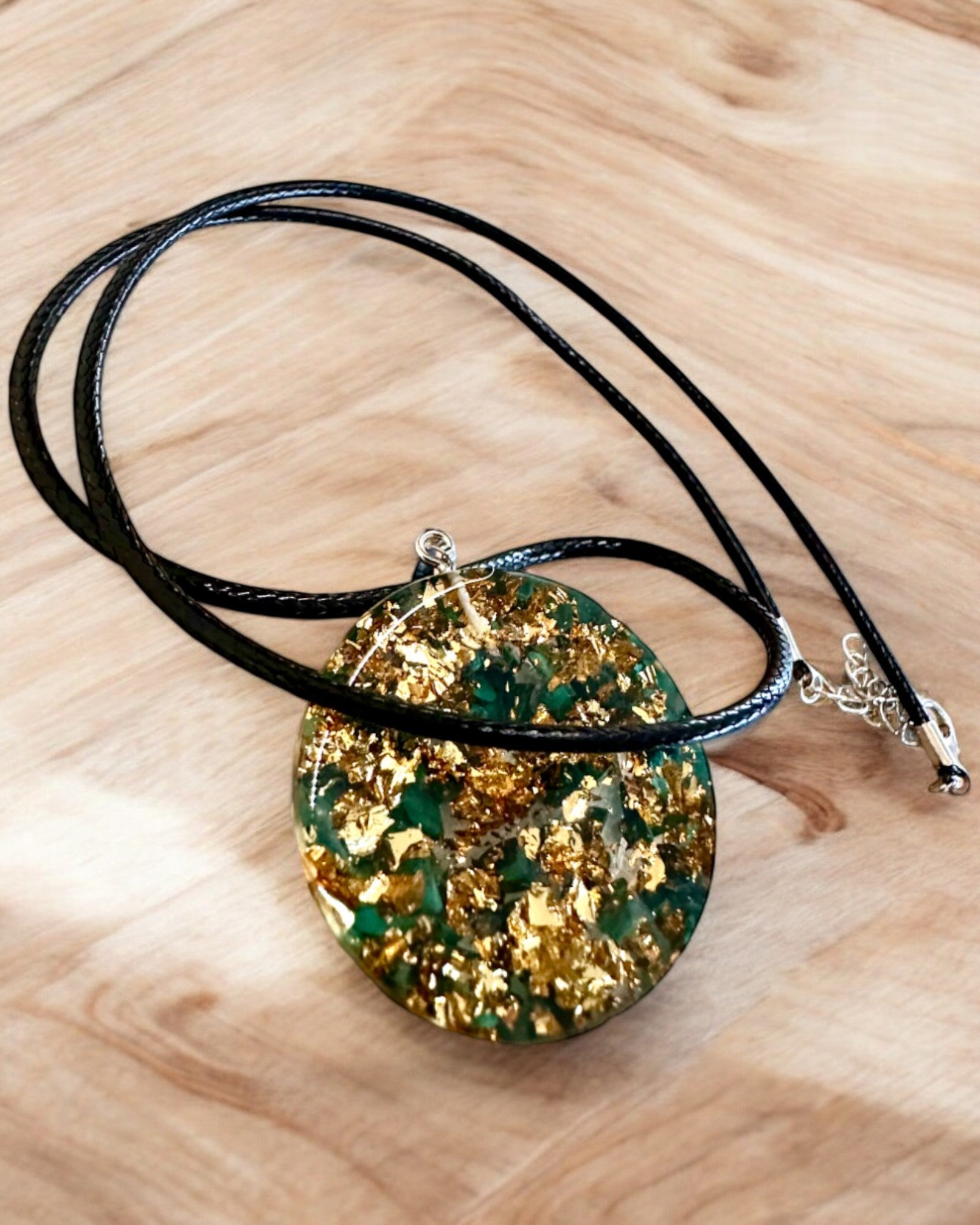 "Malachitowy Amulet Życia" - collar con opción de personalización con grabado para regalo