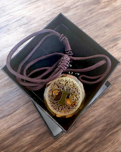 Amuleto "Árbol de la Vida" con ojo de tigre, collar para regalo con personalización grabada