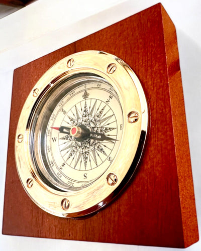 Kompas "Navigator2" - Elegancia Clásica en Latón y Madera, personalización con grabado para regalo