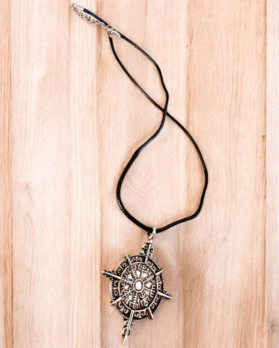 Amuleto Guerrero del Norte - Brújula Vikinga, posibilidad de personalización con grabado para regalo, 2 variantes a elegir