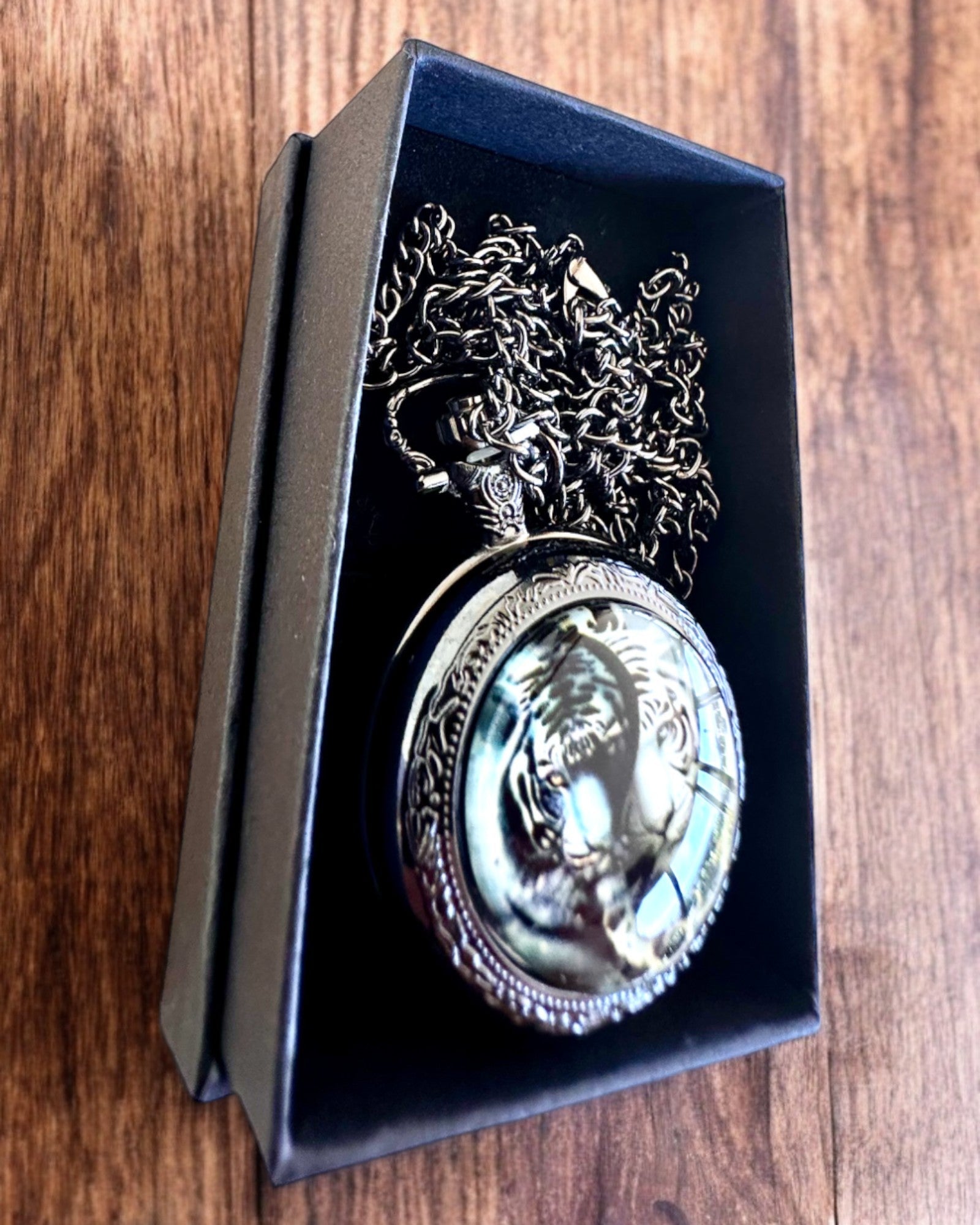 Reloj de bolsillo "Tygrysia Elegancja" de acero inoxidable con opción de grabado para regalo