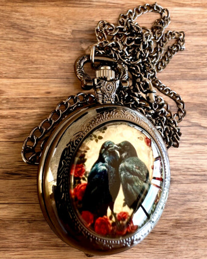 Reloj de Bolsillo 'El Beso de los Cuervos' con Grabado – personalización con grabado para regalo
