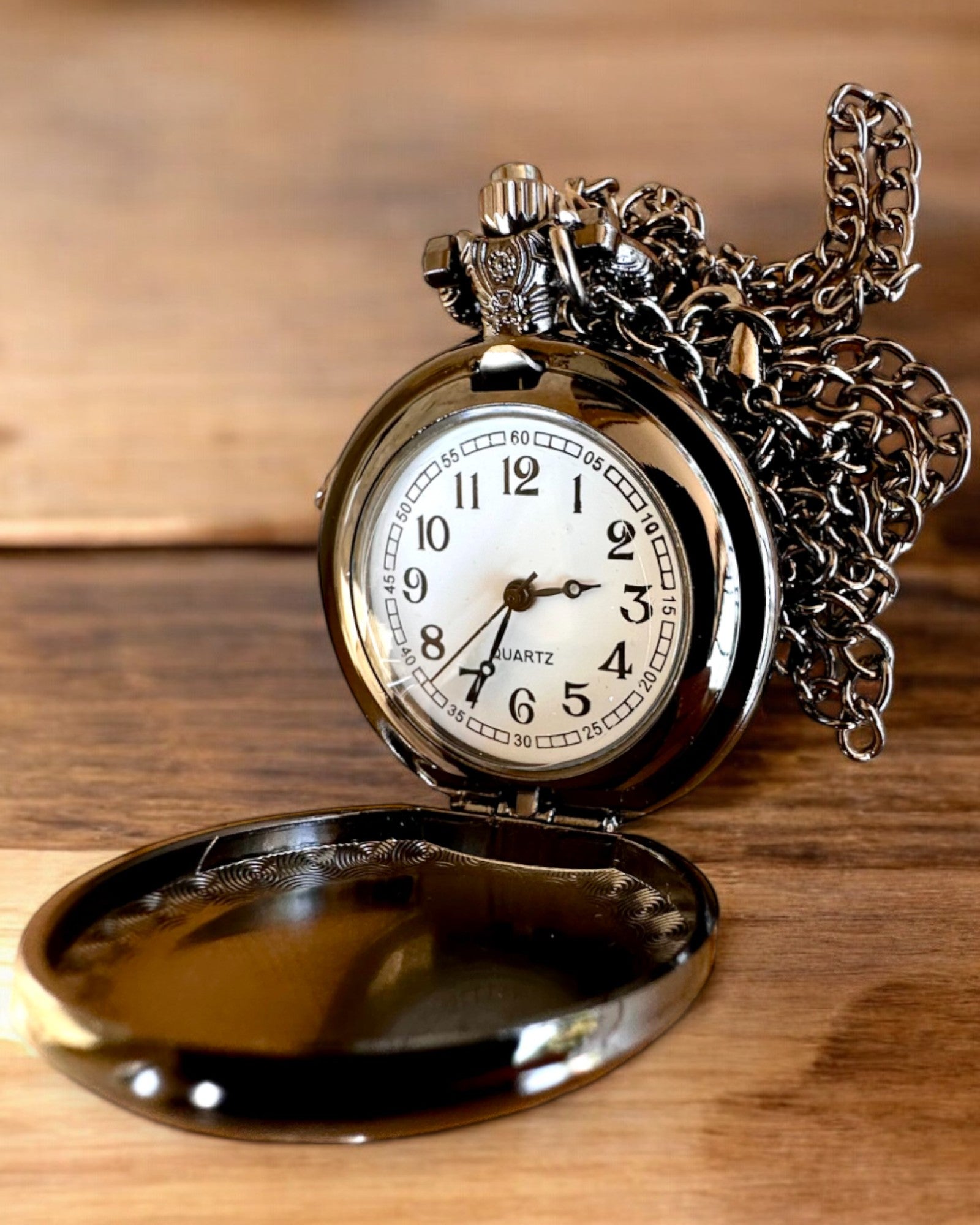 Reloj de Bolsillo 'El Beso de los Cuervos' con Grabado – personalización con grabado para regalo