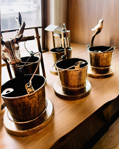 Cenicero Metálico Estilizado "Rustic Charm" de 19-23 cm de altura, 8 variantes a elegir, grabado a pedido