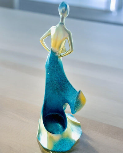 Elegante Soporte para Botellas - Estatua de Dama - personalización con grabado, 2 variantes a elegir