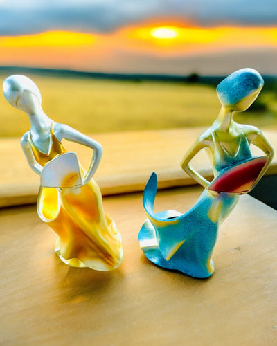 Elegante Soporte para Botellas - Estatua de Dama - personalización con grabado, 2 variantes a elegir