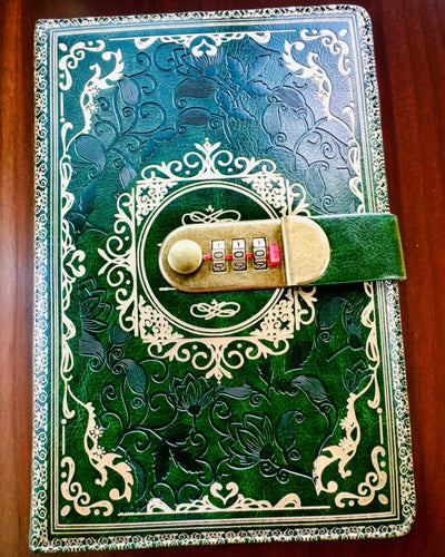 Exclusivo Cuaderno de Cuero "Sekretnik" A5 con Cerradura de Combinación - personalización con grabado