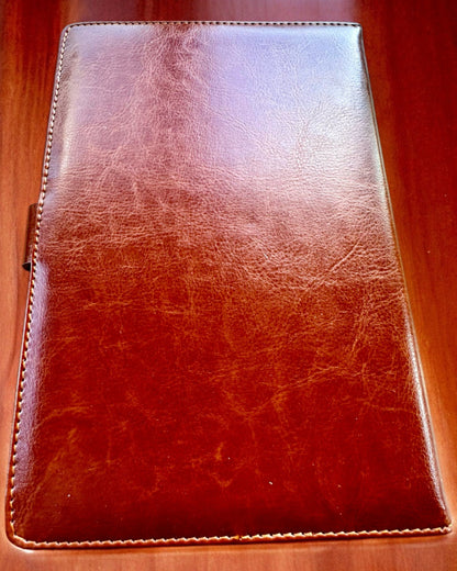 Exclusivo Cuaderno de Cuero "Sekretnik" A5 con Cerradura de Combinación - personalización con grabado