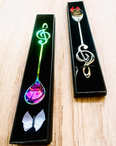 Cucharita Elegante con Clave de Sol – Personalizada para regalo, 2 variantes de color a elegir