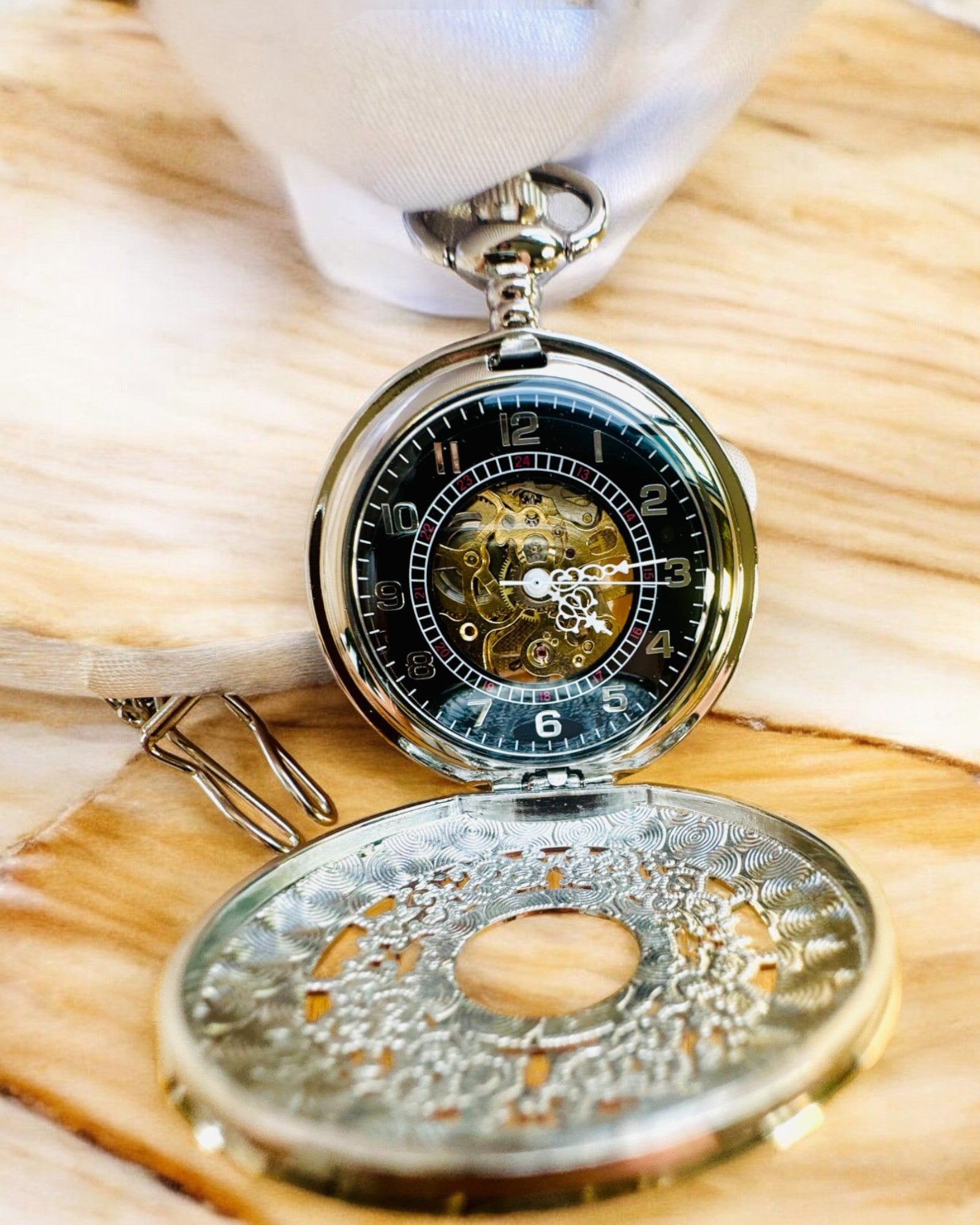Reloj de Bolsillo "Eterna Elegancia", regalo personalizado, grabado. Color plateado