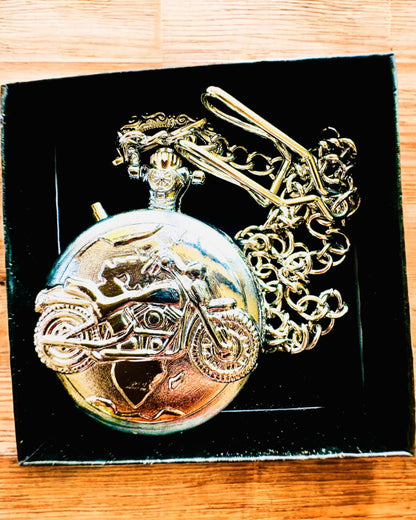 Reloj de Bolsillo "Motocyklowy Elegancik 2" – Grabado para regalo, 3 variantes de color