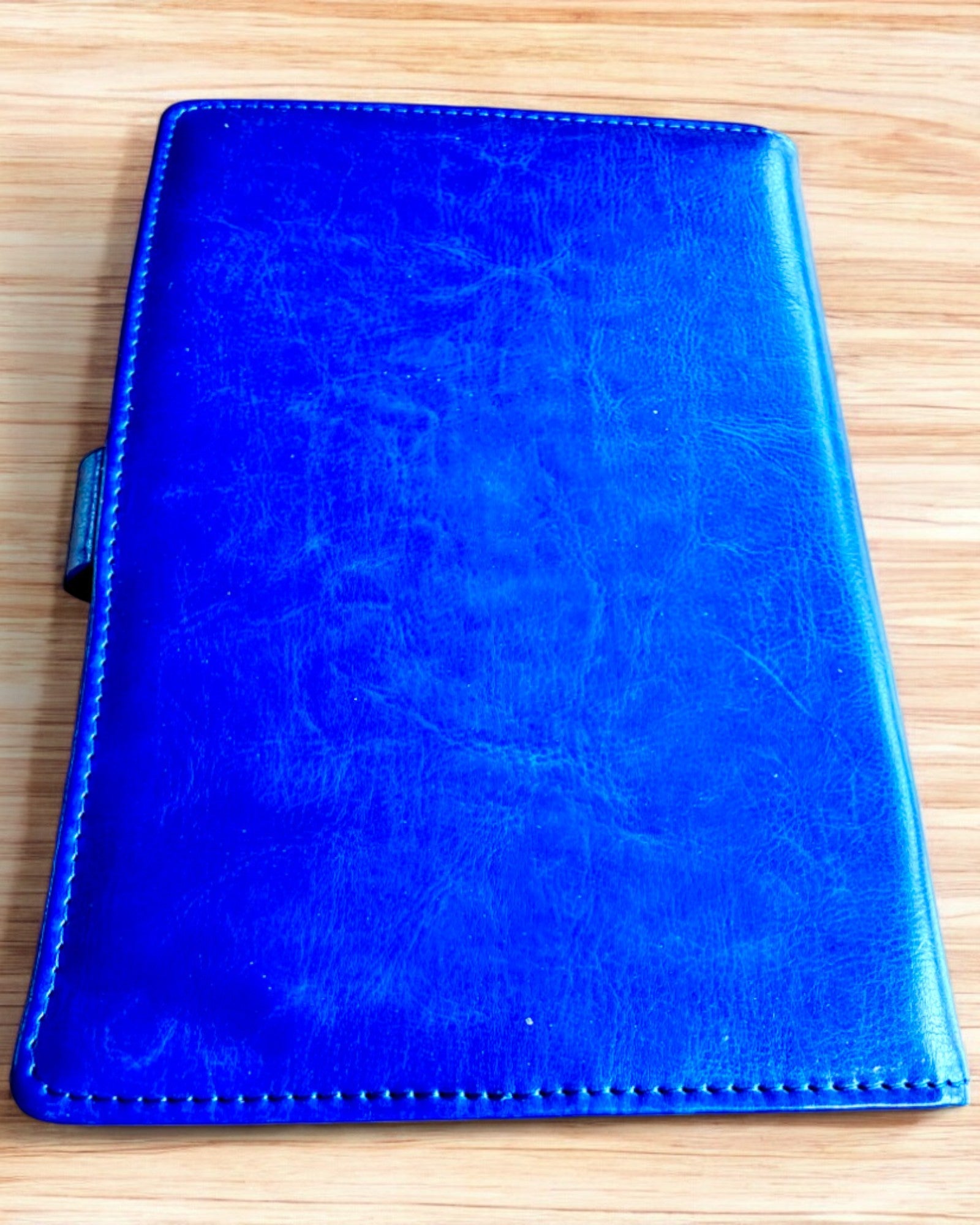 Exclusivo Cuaderno de Cuero "Sekretnik" A5 con Cerradura de Combinación - personalización con grabado