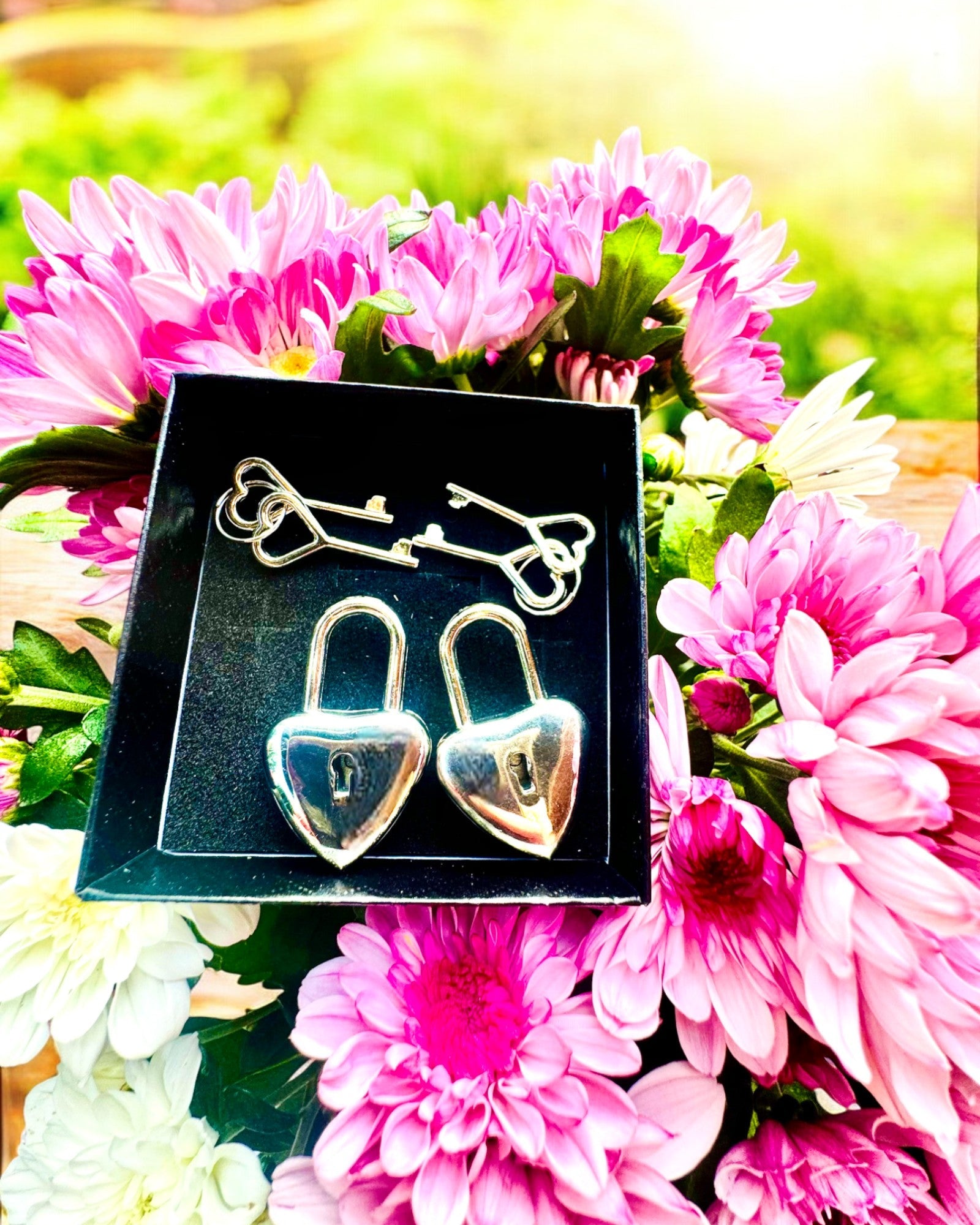 Llaves del Amor - 2 mini Candados Plateados en Forma de Corazón, posibilidad de personalización con grabado para regalo