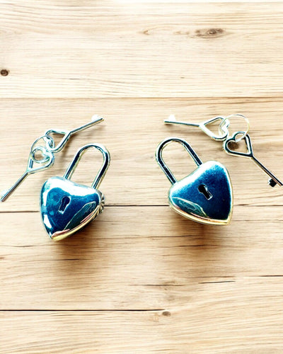 Llaves del Amor en color Plateado 2 mini Candados en Forma de Corazón, posibilidad de personalización con grabado para regalo