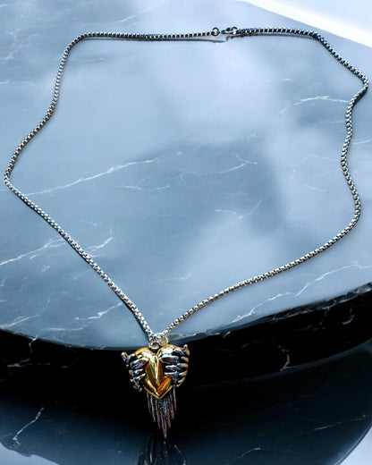 "Amulet Sercostrzelec - Mroczne Skrzydła Miłości", posibilidad de personalización con grabado para regalo