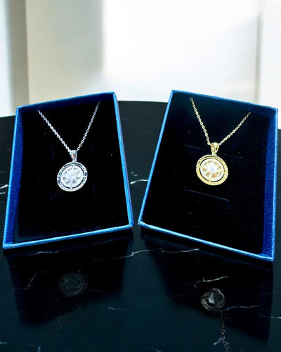 Collar de Brújula "Dirección Estelar", posibilidad de personalización con grabado, 2 variantes de color a elegir