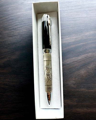 Elegante Bolígrafo "Mistrzowska Harmonia" con Opción de Grabado - Motivos Simbólicos, Plata Antigua, posibilidad de personalización con grabado para regalo