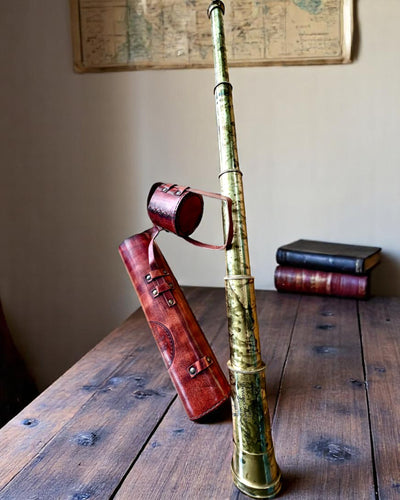 Luneta Królewska „Voyager 1818” – Exclusiva, de Latón, 83 cm, hecha a mano, estuche de Cuero Natural – Edición de Coleccionista, personalización con grabado para regalo