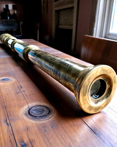 Luneta Królewska „Voyager 1818” – Exclusiva, de Latón, 83 cm, hecha a mano, estuche de Cuero Natural – Edición de Coleccionista, personalización con grabado para regalo