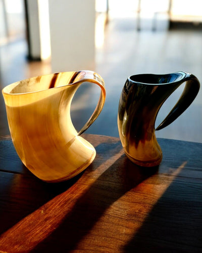 Compacto, 350 ml, Jarra Tallada Obra Maestra con posibilidad de personalización con grabado - 2 variantes de color