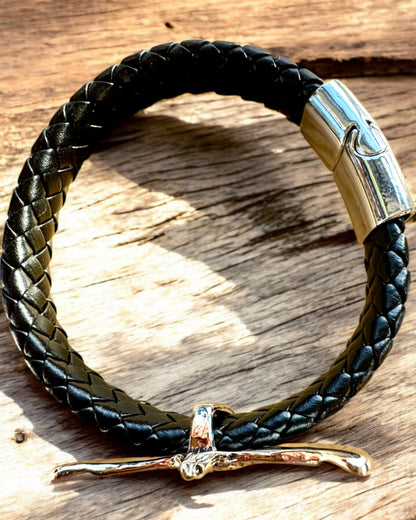 Pulsera Masculina "SkyRider" – Estilo de Cuero con Carácter - posibilidad de personalización con grabado