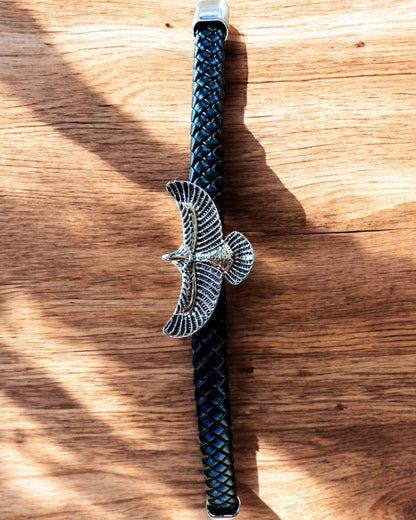 Pulsera Masculina "SkyRider" – Estilo de Cuero con Carácter - posibilidad de personalización con grabado