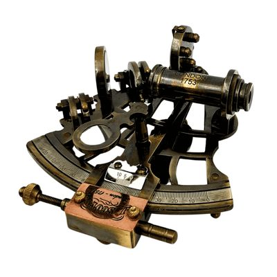 Sextante retro de latón en estuche de cuero - instrumento de navegación elegante con opción de grabado - regalo ideal para amantes de la navegación e historia - dimensiones 13x12x7 cm