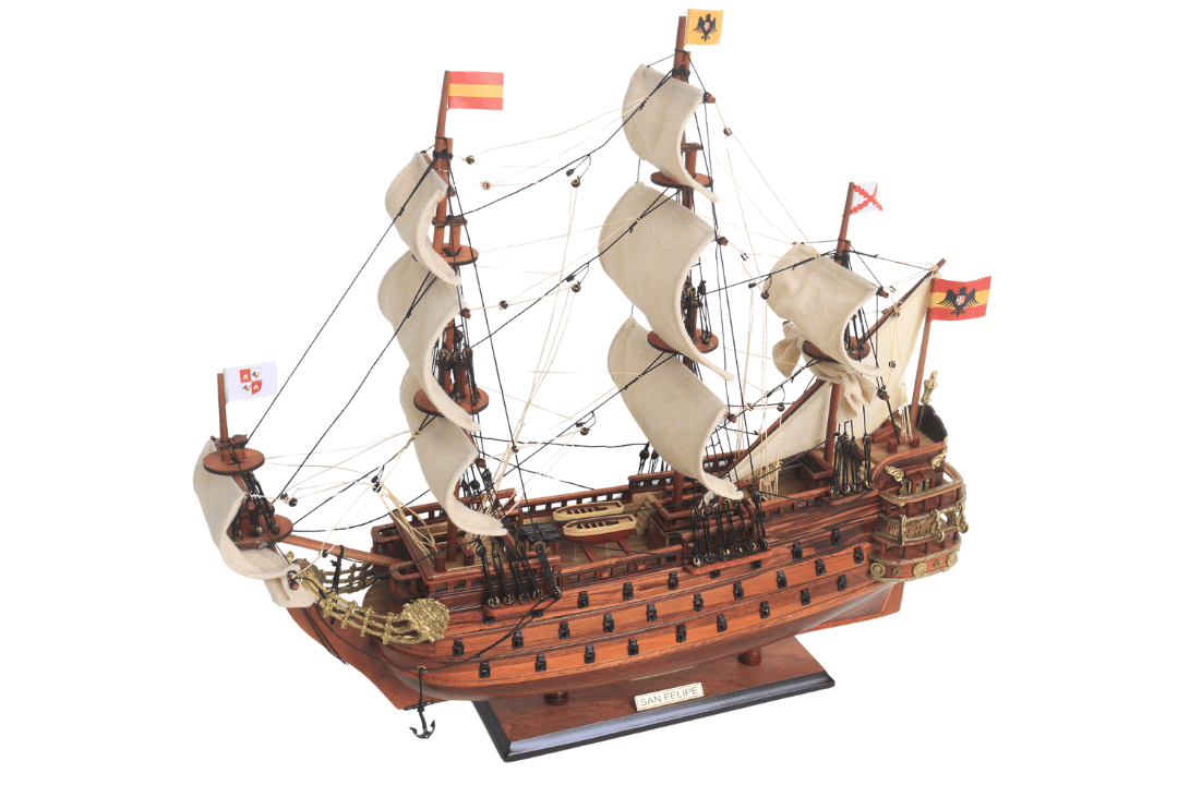Modelo exclusivo de velero del barco San Felipe - SF4, con posibilidad de personalización mediante grabado