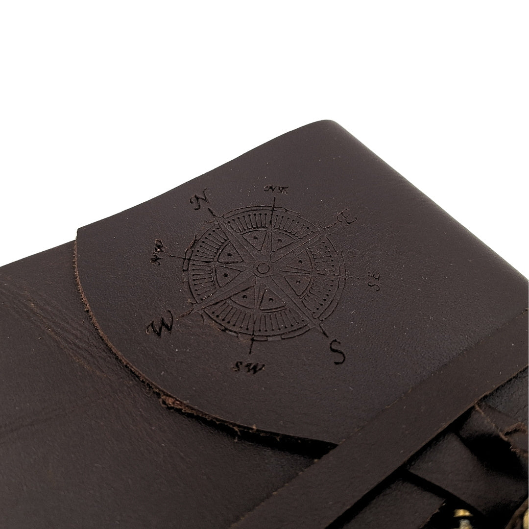Cuaderno de cuero retro Rosa de los Vientos de 200 páginas con posibilidad de personalización con grabado