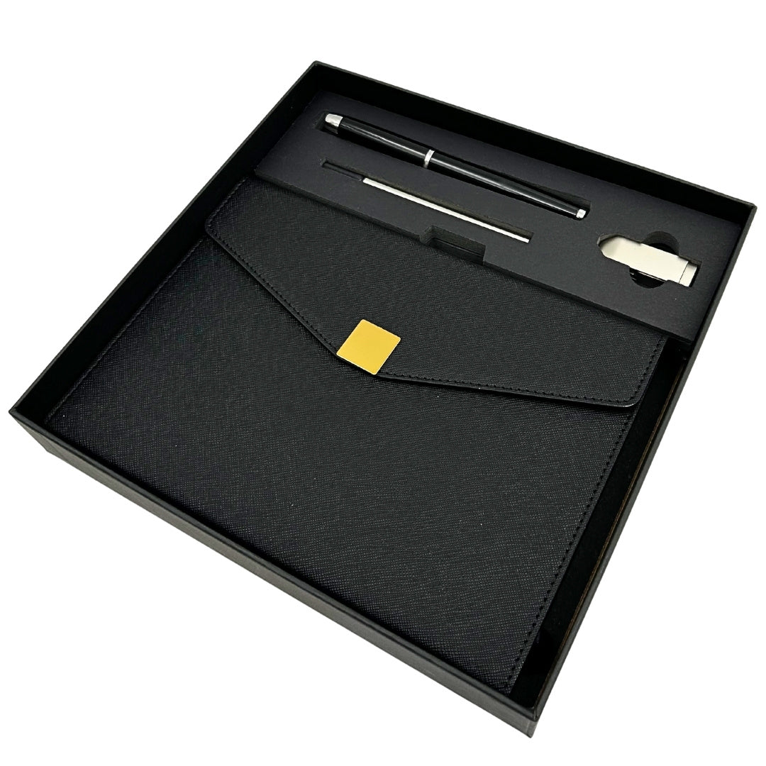 Elegante set de regalo premium con personalización – Cuaderno de cuero A5, bolígrafo y pendrive de 16GB en caja negro y dorado