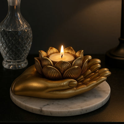 Candelabro dorado Glamour para tealight con opción de grabado personalizado – elegante elemento decorativo para interiores de 11,5 x 9,4 x 4,8 cm de polyresina
