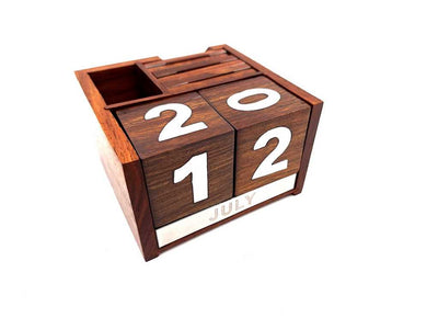 Calendario Perpetuo de Madera CAL-1894 con Grabado Personalizado