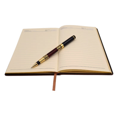 Exclusivo set de regalo premium cuaderno A5 con cubierta de madera y bolígrafo – personalización con grabado, ideal para regalo para jefe, profesor, artista – marrón oscuro con elementos dorados
