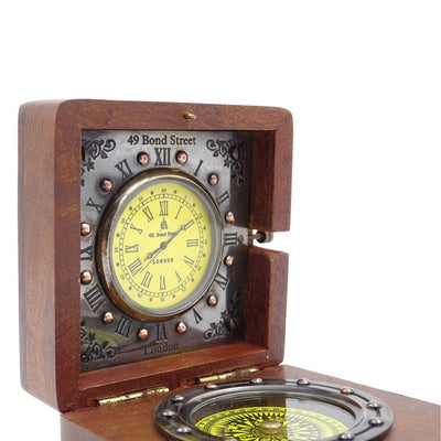 Brújula y reloj retro en caja de madera con posibilidad de personalización mediante grabado
