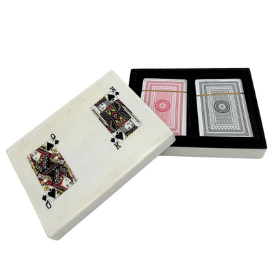 Elegante set de dos barajas de cartas en caja de resina con posibilidad de personalización con grabado