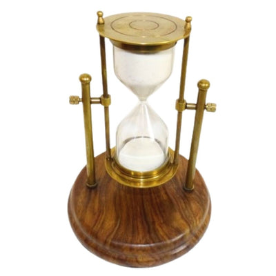 Reloj de arena de latón TMR-0200 sobre base de madera, personalizable con grabado: un elegante regalo de escritorio, 20cm de alto, arena blanca
