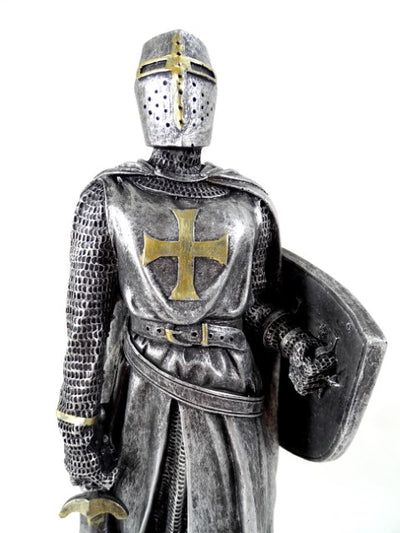 Figura de caballero cruzado de 30 cm con grabado