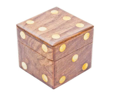 Dados de madera para juego en caja elegante con posibilidad de personalización con grabado