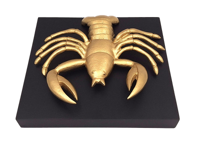 Figura decorativa dorada de Cáncer de aluminio con posibilidad de personalización mediante grabado - regalo elegante para cualquier ocasión, dimensiones 29 x 27,5 x 9 cm, base de madera negra