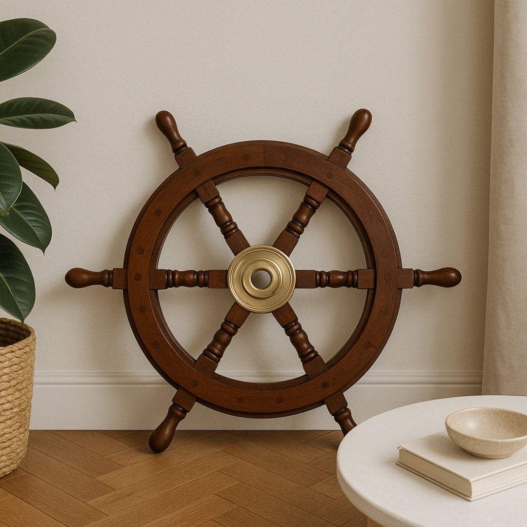 Timón de madera de 45 cm con centro de latón - grabado personalizado - decoración marinera retro para regalo a navegante o amante del mar