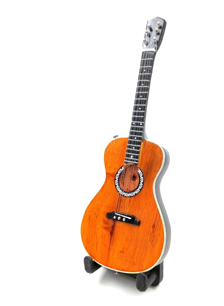 Mini guitarra clásica de 15 cm estilo Paco de Lucía con posibilidad de personalización con grabado