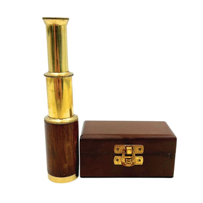 Catalejo de Latón con Grabado en Caja de Madera – Elegante Regalo Estilo Retro, Ideal para Decoración de Oficina o Despacho, Altura 15,5 cm, Material: Latón y Madera
